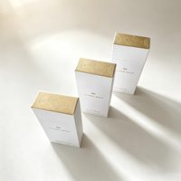 Boîte cadeau pour parfum à fermeture magnétique, boîte en papier rigide de style paquet de cigarettes, fabrication artisanale, impression dorée personnalisée, boîte d'échantillon de parfum