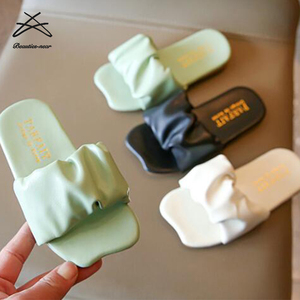 Le <span class=keywords><strong>infradito</strong></span> popolari della nuova ragazza di arrivo Flowers Cute Girls Kids pantofole scarpe <span class=keywords><strong>sandali</strong></span> estivi - Product Image 1