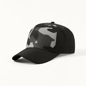 Casquette de sport noire personnalisée à 5 panneaux avec visière, coupe classique, haut de gamme, en mousse et maille, style trucker - Product Image 1