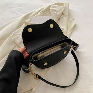 Hot selling fashionable women's handbag candy colored Pu women's <b>crossbody</b> <b>bag</b> women's flip saddle <b>bag</b> - Product Image 5
