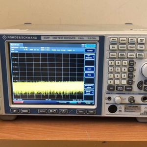 Équipement EMI Rohde & Schwarz ESRP3 reconditionné d'occasion, 9 KHz à 3,6 GHz, calibré ISO17025, garantie 1 an, fabriqué en Allemagne - Product Image 1