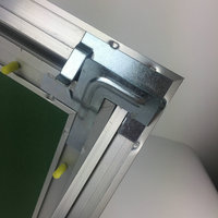 Trappe de visite avec panneau d'accès en aluminium pour cloisons sèches à revêtement blanc