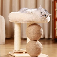 Nouvelle structure d'escalade et nid douillet multifonctionnelle, luxueuse et moderne pour chat, tout-en-un, avec plateau en sisal et lit en peluche en bois