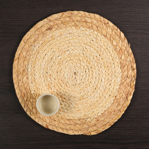 Woven Corn Husk Placemat Round Natural Eco-friendly Table Mat Non-slip Home Decor - Product Image 2