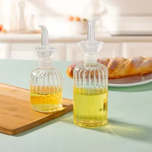 Neustil-Olivenöl-Gießer Borosilikat-Soße Kochöl-Glas 550 ml 750 ml Speiseöl-Gläser mit Messlinie