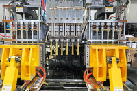 Máquina de Moldeo por Extrusión y Soplado Automática de Alta Velocidad y Múltiples Cabezales para Botellas de Lácteos con Materiales HDPE/PE/PP/PVC y Alta Precisión