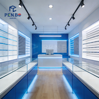 Exhibidor Moderno para Tienda de Teléfonos: Estante con Ganchos para Accesorios de Celulares y Relojes Inteligentes
