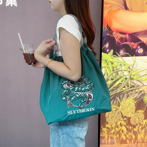 Sac fourre-tout design <span class=keywords><strong>Harry</strong></span> <span class=keywords><strong>Potter</strong></span>, grande capacité, haute qualité, tendance, imperméable, en nylon, avec broderie de tigre, sac de shopping - Product Image 4