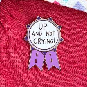 Vente chaude sur mesure bleu paillettes métal émail broche artisanat et ne pleure <span class=keywords><strong>pas</strong></span> prix broche Badge prix pour vestes broches - Product Image 3