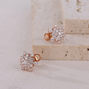 Custom 18K Solid Gold Rose Gold Natural Diamond Flower Shape Trendy <b>Stud</b> <b>Earrings</b> <b>for</b> <b>Women</b> Party Daily Wear - Product Image 6