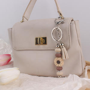 Commerce électronique transfrontalier Ins Daisy Porte-clés en gel <span class=keywords><strong>de</strong></span> silice, sac pour téléphone portable, pendentif, pendentif à pompon - Product Image 3