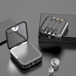 Batería Externa Portátil Mini de Alta Capacidad 3 en 1 con Espejo, Cables USB Tipo C, Carga Rápida, Batería de Polímero de Litio, Entrada de CA - Product Image 1