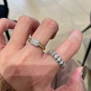 Anillo de Diamantes Estilo Francés Antiguo, Chapado en Plata Pura S925 con Oro de 18K, Anillo con Incrustaciones de Estilo Hip Hop a la Moda - Product Image 3