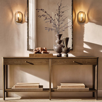 Ensemble de chambre contemporain personnalisé de luxe discret en gros, comprenant une lampe de table, un fauteuil cascade, une table de chevet ouverte en bois massif et des meubles cannelés