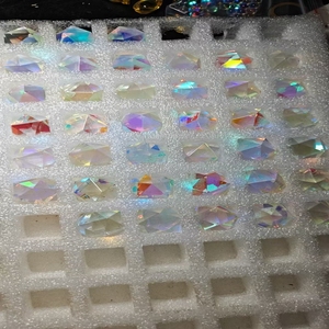 14 lados Poliédrico Polido Tridimensional Cubo de Rubik Vidro Prisma de Refracção de Sete cores - Product Image 3