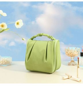 Bolsa de Maquillaje Nube Impermeable Multifuncional Portátil Colgante para Almacenamiento, Nueva de Fábrica BSCI, Venta al por Mayor - Product Image 3