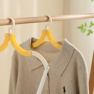 Perchero plegable portátil con clips para viajes y uso doméstico, organizador de ropa con gancho rectangular - Product Image 3