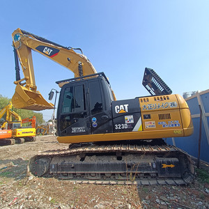 Excavatrice sur chenilles CAT 323D2L de 23 tonnes avec godet de terrassement d'une capacité de 1,15 m³, modèle d'excavatrice sur chenilles CAT 323D2L d'occasion - Product Image 5