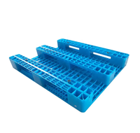Marchandises de supermarché empilant des palettes nouveau matériel chariot élévateur industriel tapis de stockage étanche à l'humidité pour plate-forme logistique en plastique
