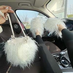 Пышные плюшевые пушистые тапочки из искусственного монгольского меха Шлепанцы из Козьего Меха с подходящим кошельком - Product Image 4