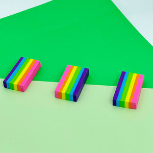 Gommes Macaron de haute qualité gommes à rayures multicolores gommes douces durables gomme de forme personnalisée pour les enfants - Product Image 2