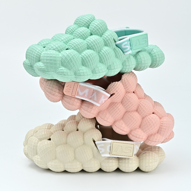 2023 Fashion Design PVC Slippers Beach Sandals Kids Slippers Cartoon Personalized Sandals