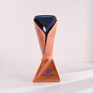 चमकदार फैशन रचनात्मक कस्टम ट्रॉफी पुरस्कार डिजाइन जस्ता मिश्र धातु ट्रॉफी कप चांदी लेजर उत्कीर्णीय लोगो पुरस्कार ट्रॉफी - Product Image 5