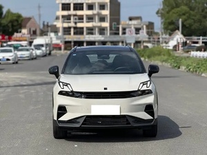 Lynk & Co 06 SUV essence 1.5t Halo 2025 - Product Image 2