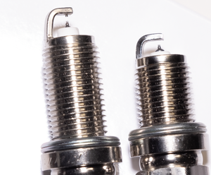 22401-1TT1C DILKAR7E9HS อะไหล่หัวเทียนอิริเดียมใหม่สำหรับ Sentra/Sylphy - Product Image 3