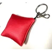 Portachiavi Imbottito a Forma di Cuscino - Product Image 1