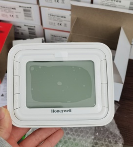 เทอร์โมสตัทห้องพักโรงพยาบาลรุ่นขายดี T6861 H2/V2 WB T6861H2WB T6865H2WG - Product Image 2
