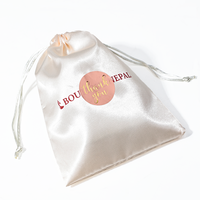Sacs cadeaux personnalisés en tissu satiné beige, pochettes pour jouets légers, sacs à cordon en soie pour bijoux, sacs de rangement