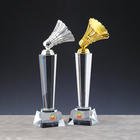Trophée en cristal de récompense de badminton en cristal personnalisé de haute qualité avec base noire