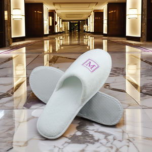 All'ingrosso personalizzato Hotel <span class=keywords><strong>pantofole</strong></span> aperte a punta di lusso in pile di corallo bianco suola EVA <span class=keywords><strong>per</strong></span> Spa Hotel compagnia aerea <span class=keywords><strong>ospedale</strong></span> con Logo - Product Image 1