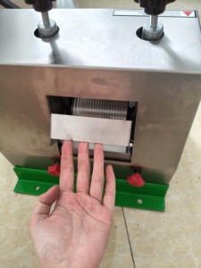 Mini Extractor de Jugo de Caña de Azúcar con Motor, Acero Inoxidable 304, Fácil de Operar - Product Image 5