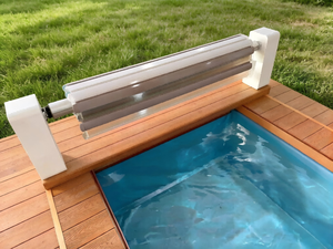Couverture de <span class=keywords><strong>piscine</strong></span> automatique personnalisable en polycarbonate BINSPAPO avec supports <span class=keywords><strong>hors</strong></span> <span class=keywords><strong>sol</strong></span> 24V pour piscines jusqu'à 8,5 m, contrôle WiFi/application - Product Image 1