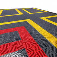 Carreaux de sol de garage en PVC antidérapants modernes pour le lavage de voitures, les détails, les enveloppes PPF, la teinture et le réglage des revêtements de sol en vinyle