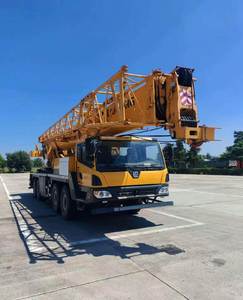 Grue mobile sur camion de 70 tonnes TC700C5 de Chine avec moteur télescopique, haute efficacité, hauteur de levage de 65 m - Product Image 2