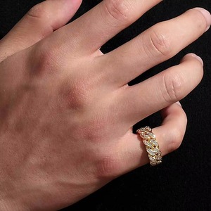Bague Hip Hop Premium en Argent 925 Vermeil Or, Moissanite VVS, style Urbain, avec grappe de pierres en ligne unique, passe le testeur de diamant - Product Image 6