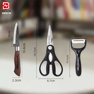 Set <span class=keywords><strong>di</strong></span> Sei <span class=keywords><strong>Coltelli</strong></span> da <span class=keywords><strong>Cucina</strong></span> e Coltello per Frutta in Acciaio Inossidabile Nero Ondulato Fatti a Mano con Confezione Regalo Aziendale - Product Image 4