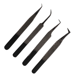 Ensemble de 4 pinces à cils avec poignée diamantée en acier inoxydable, revêtement noir, kit professionnel personnalisable pour extensions de cils - Product Image 4