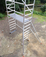 Échafaudage mobile en aluminium à cadre simple large, tour roulante avec plateforme légère et durable, certifié EN1004