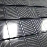 Tuile solaire monobloc BIPV Système de tuile solaire intégrée 12W