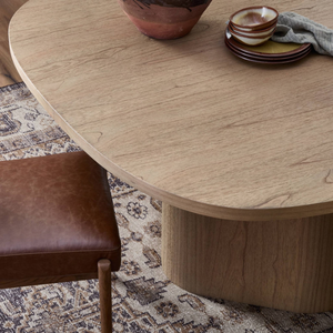 Table à manger Valli : Sublimez votre espace repas avec une table de style magnifiquement épuré, inspirée du brutalisme doux. - Product Image 3
