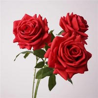 Realistische Seidenrosen in Weiß, Rot, Elfenbein und Zartrosa mit Langem Stiel, Einzelne Künstliche Rosen für Hochzeits- und Neujahrsdekoration