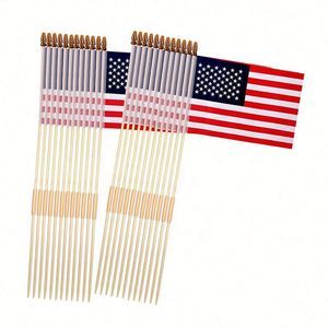 Banderas de Poliéster de Alta Calidad con Tamaño Personalizado, Banderas Estadounidenses para el 4 de Julio, Decoraciones Promocionales y Publicitarias, Banderas Americanas de Mano de 8x12 Pulgadas con Palo - Product Image 1