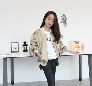 Cintres japonais Happi en métal doré pour vêtements, pantalons et manteaux - Product Image 3