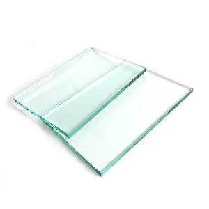 制造商廉价的普通玻璃透明浮法玻璃板，用于建筑物门窗