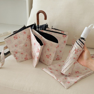 Nuevo Sombrilla Elegante con Diseño Floral Rosa, Logotipo Personalizado, Vinilo Negro, Protección UV UPF 50+, Parasol para Sol y Lluvia con <span class=keywords><strong>Bolsa</strong></span> <span class=keywords><strong>de</strong></span> Transporte a Juego - Product Image 3