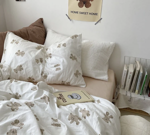 <strong>Teddy</strong> <strong>Duvet</strong> <strong>Cover</strong> / White + Beige - Product Image 3